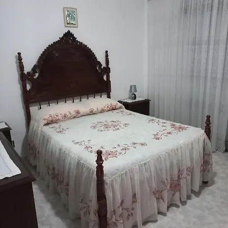 Holiday home Vivenda Isabel Nazare